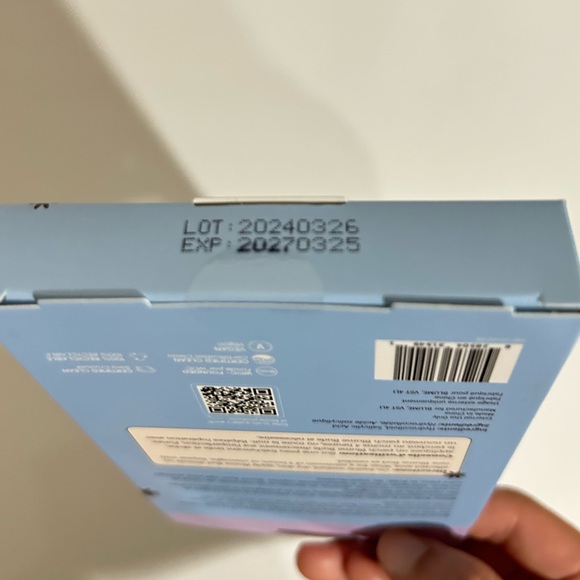 NWT Blume Buds Power Patches for Acne-Prone Skin 24 Pack - Picture 4 of 6